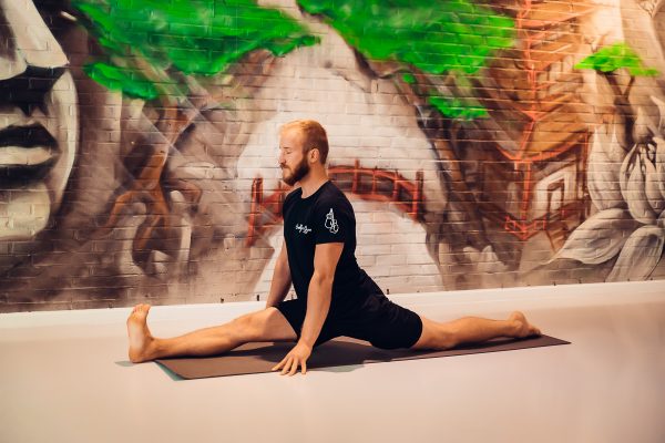 Brooklyn Gym Schulen — stretching